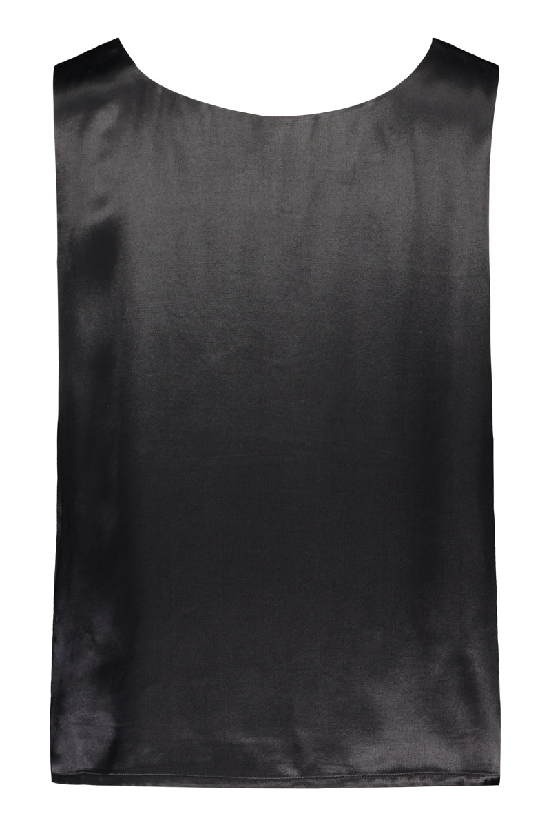 Kajo loose top in black. Back picture of the product. Hálo from north