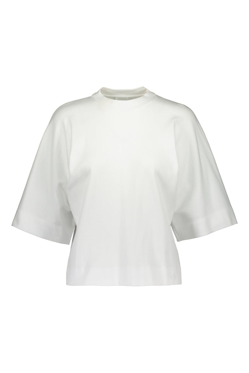 Tundra box shirt in white. Front picture of the product. Hálo from north
