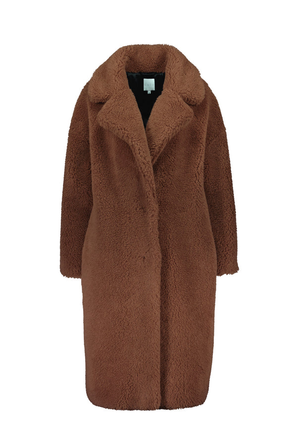 Tundra woolen teddy coat in brown. Front picture of the product. Hálo from north