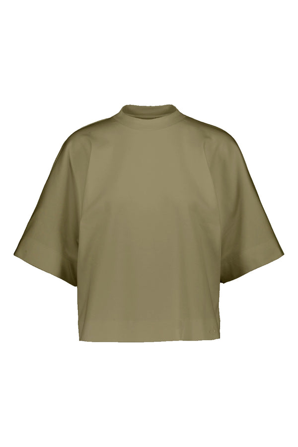 Tundra box shirt in pine green. Front picture of the product. Hálo from north