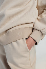 Tundra woolen college pants in hay close up picture of the pockets. Hálo from north